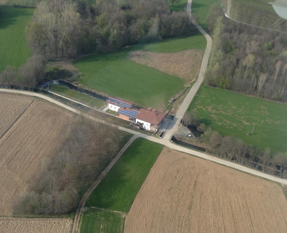Il Vecchio Mulino Di Bairo Pensionat Exteriör bild