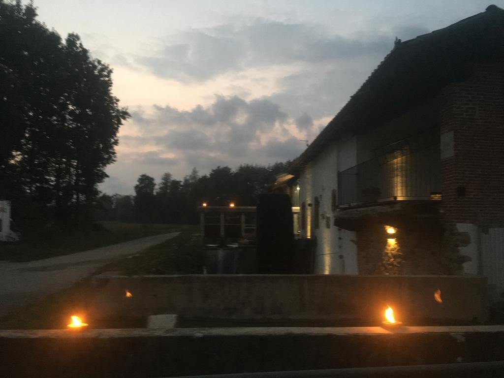 Il Vecchio Mulino Di Bairo Pensionat Exteriör bild